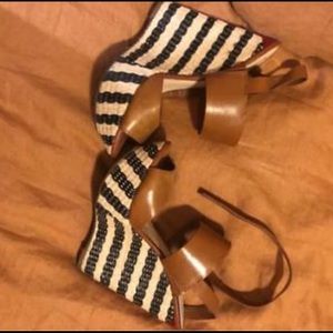 Jessica Simpson Wedges